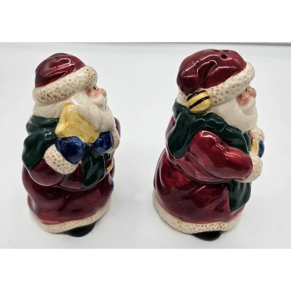 Ganz Santa Claus Salt‎ and Pepper Shakers Ceramic Christmas Holiday Decor